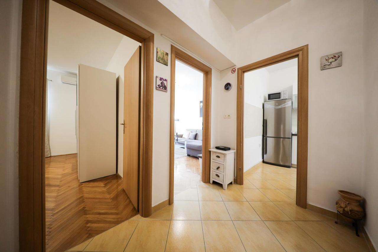 Zara City Center Apartment Екстериор снимка