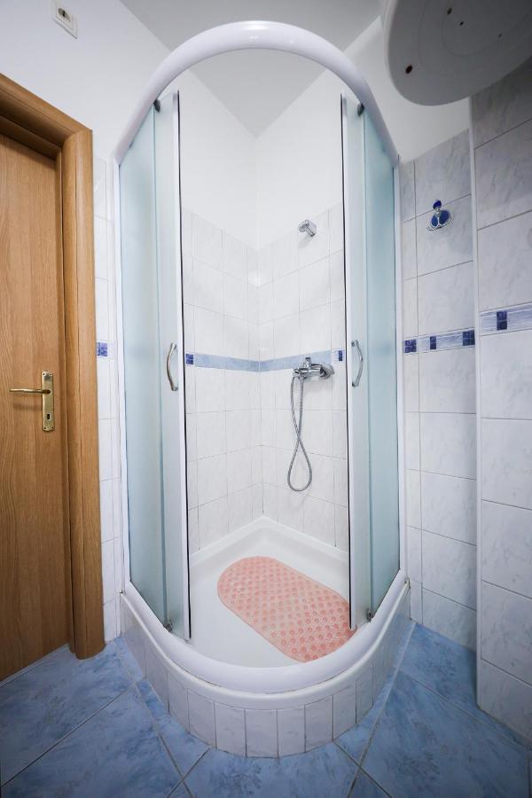 Zara City Center Apartment Екстериор снимка