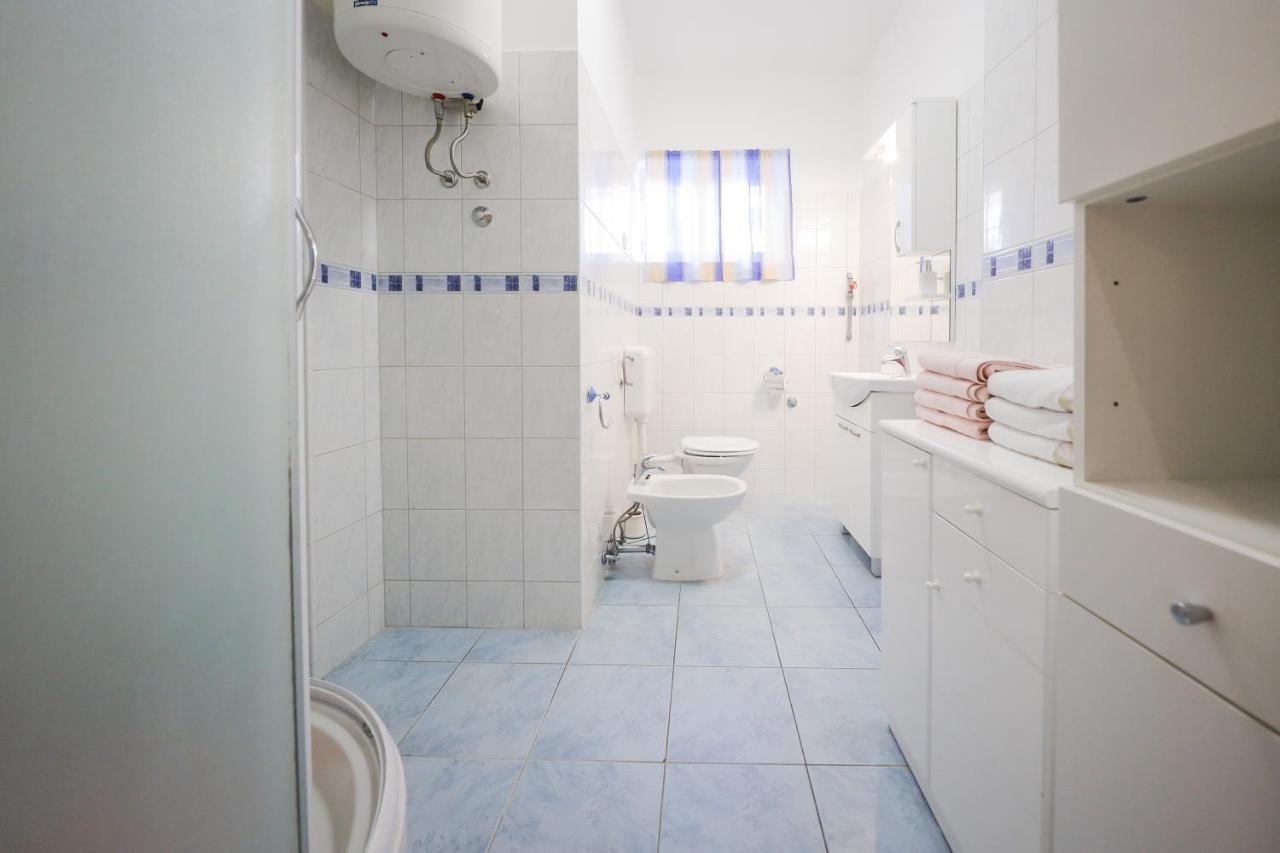 Zara City Center Apartment Екстериор снимка